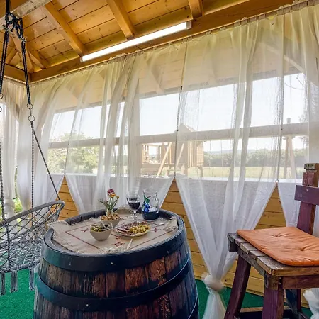 Merry's House W/ Pool & Sauna - Happy Dom wakacyjny