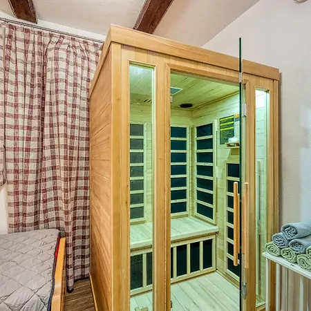 Merry's House W/ Pool & Sauna - Happy Dom wakacyjny Gradac