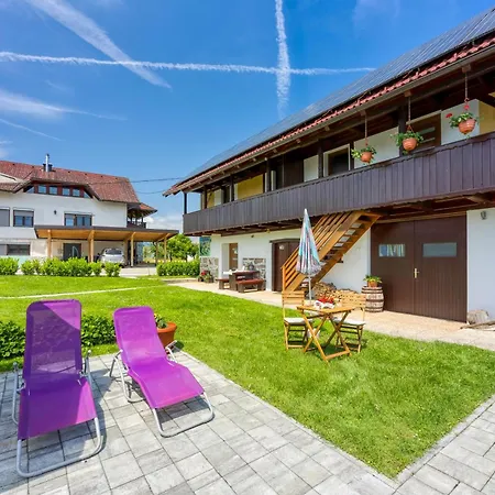 Dom wakacyjny Merry's House W/ Pool & Sauna - Happy *