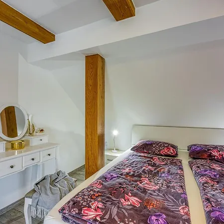 Merry's House W/ Pool & Sauna - Happy * Gradac